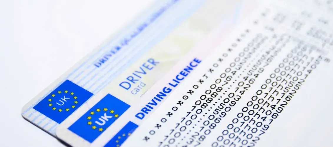 Kto naprawdę płaci za kartę kierowcy? Odkryj ważne informacje