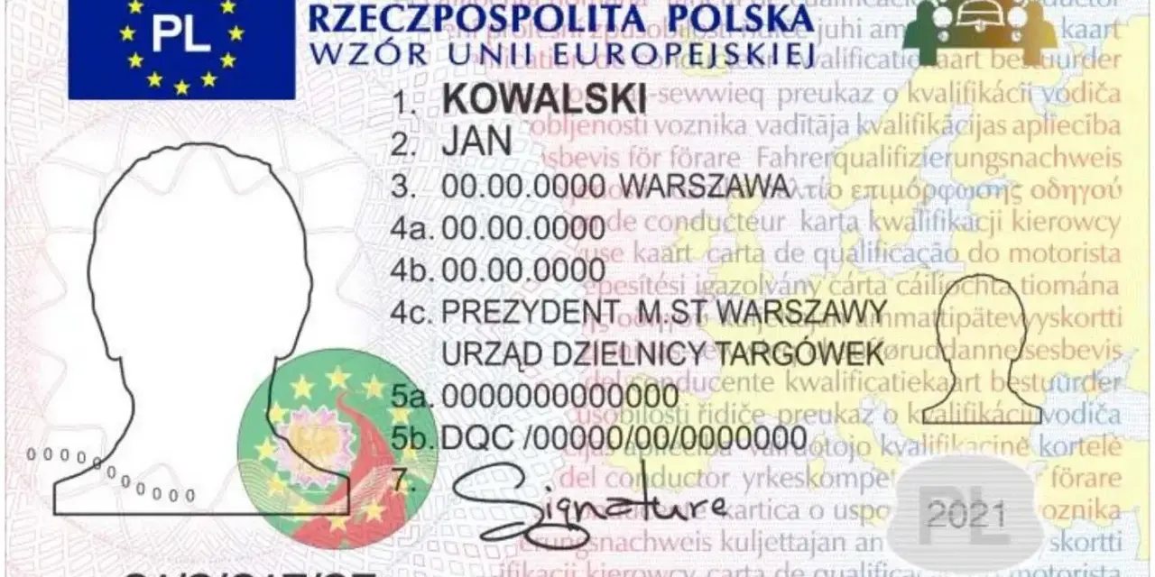 Karta kwalifikacji kierowcy z danymi osobowymi, zdjęciem i pieczęciami.