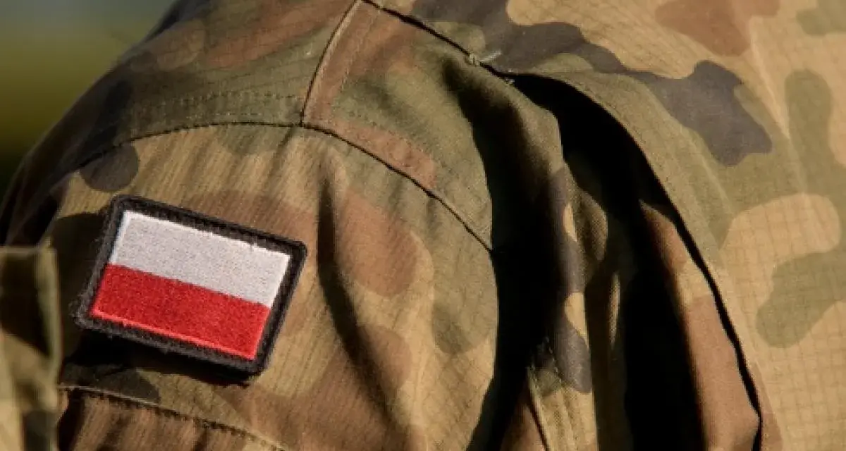 Czy warto iść do wojska jako kierowca? Przeczytaj o zaletach i wadach