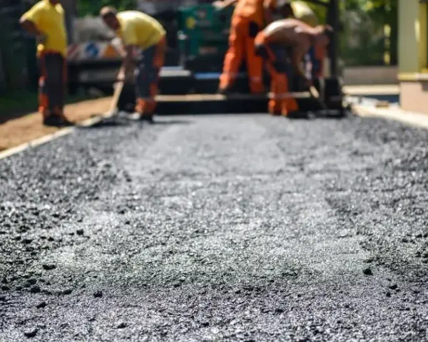 Ile metrów sześciennych to 1 tona asfaltu? Przelicz i oszczędzaj